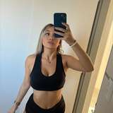 owowifeyaria from onlyfans